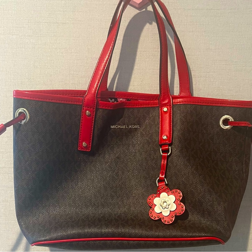 Michael Kors mini bucket bag